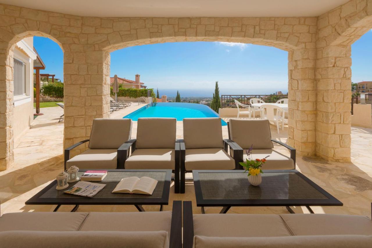 Resitour - Perneri Four Bedroom Villa Paphos Exterior photo